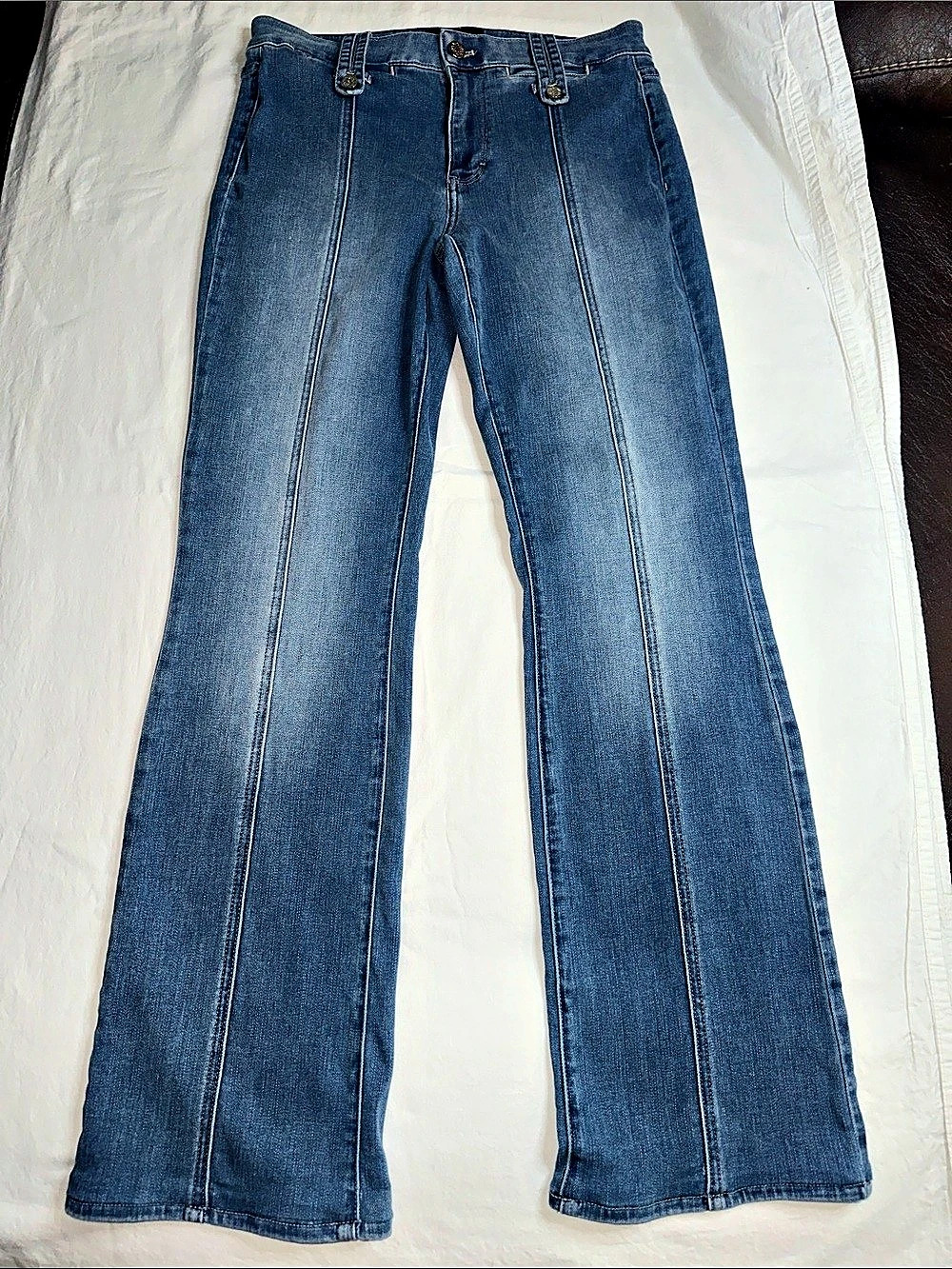 White House Black Market High-Rise Bootcut Everyday Soft Jeans Size 6